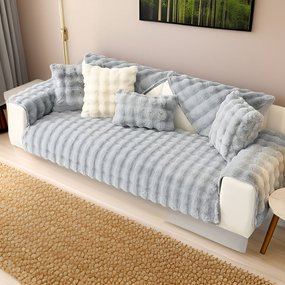 PlushHaven – Extra Mjukt Plyschskydd för Husdjur & Soffor