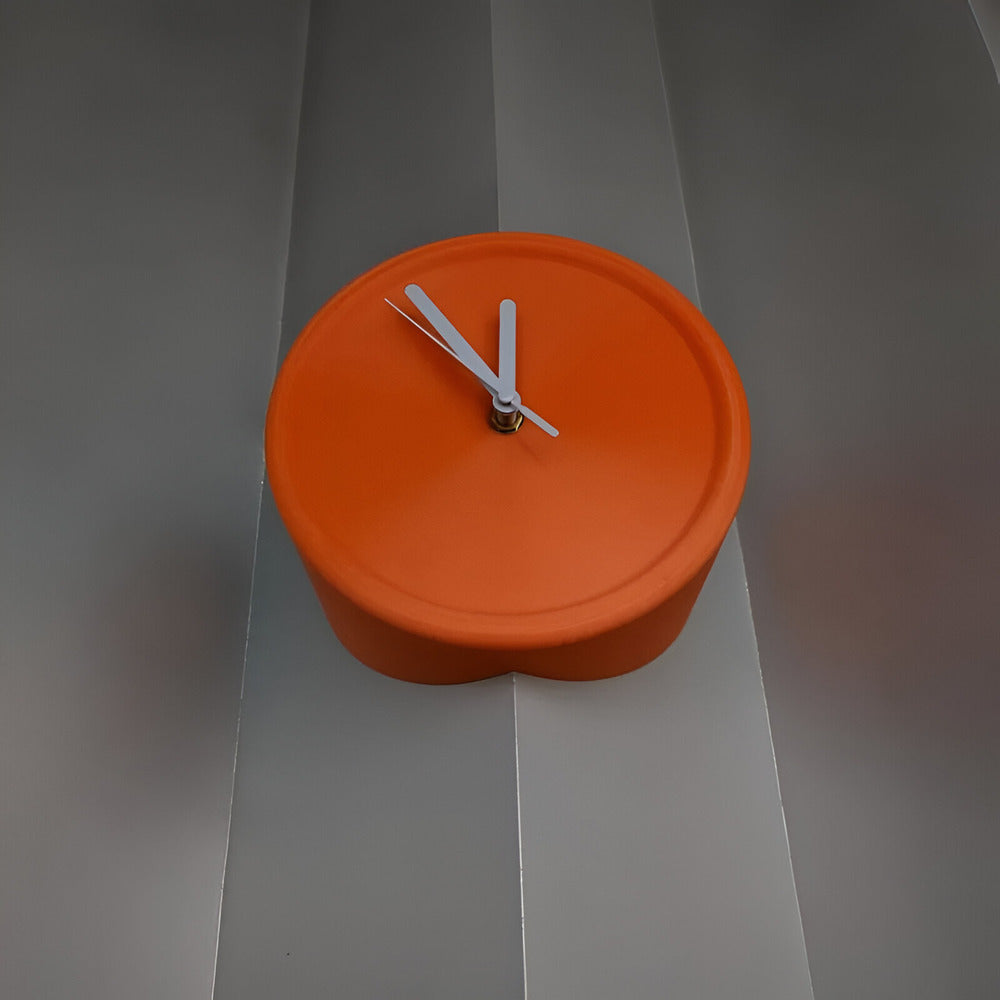 EdgeForm Silent – Minimalistisk 3D-Hörnväggsklocka 30 cm