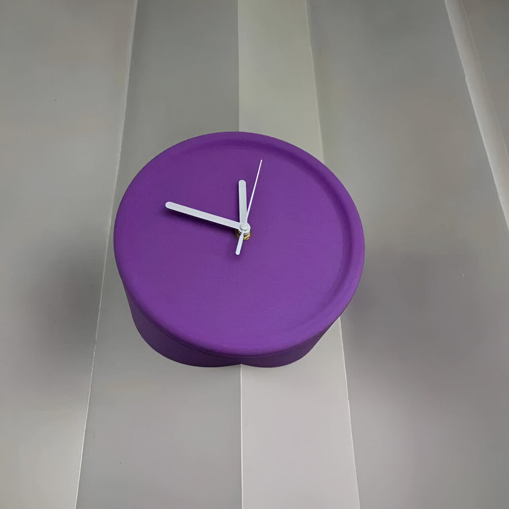 EdgeForm Silent – Minimalistisk 3D-Hörnväggsklocka 30 cm