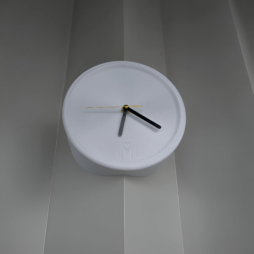 EdgeForm Silent – Minimalistisk 3D-Hörnväggsklocka 30 cm