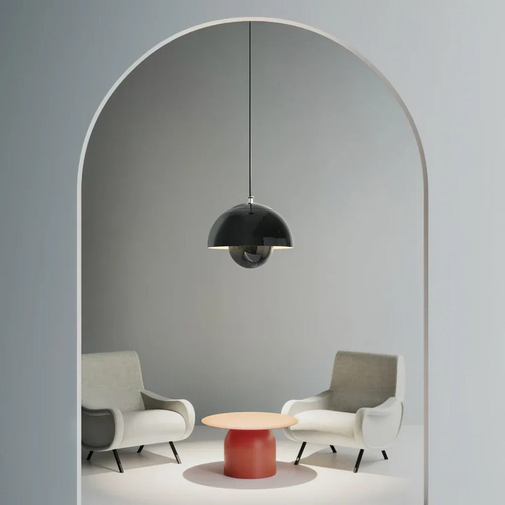 Floréal – Nordisk Metallpendellampa i Blomformad Retrodesign