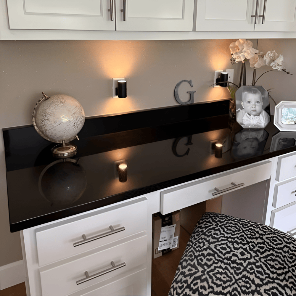 LumoPillar – Dimbar LED Vägglampa för Utomhusbruk med Plug-in Design