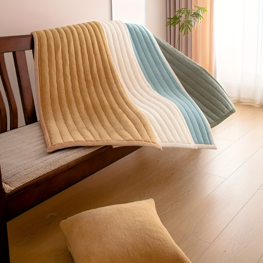 PlushGuard – Mjukt Rutschfritt Sofföverdrag i Husdjursvänlig Polyester