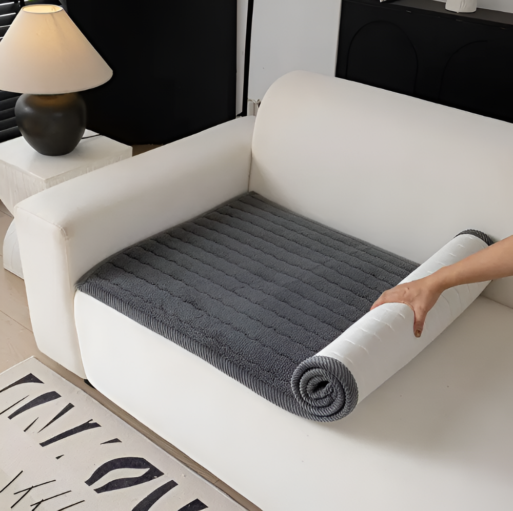 PlushGuard – Mjukt Rutschfritt Sofföverdrag i Husdjursvänlig Polyester