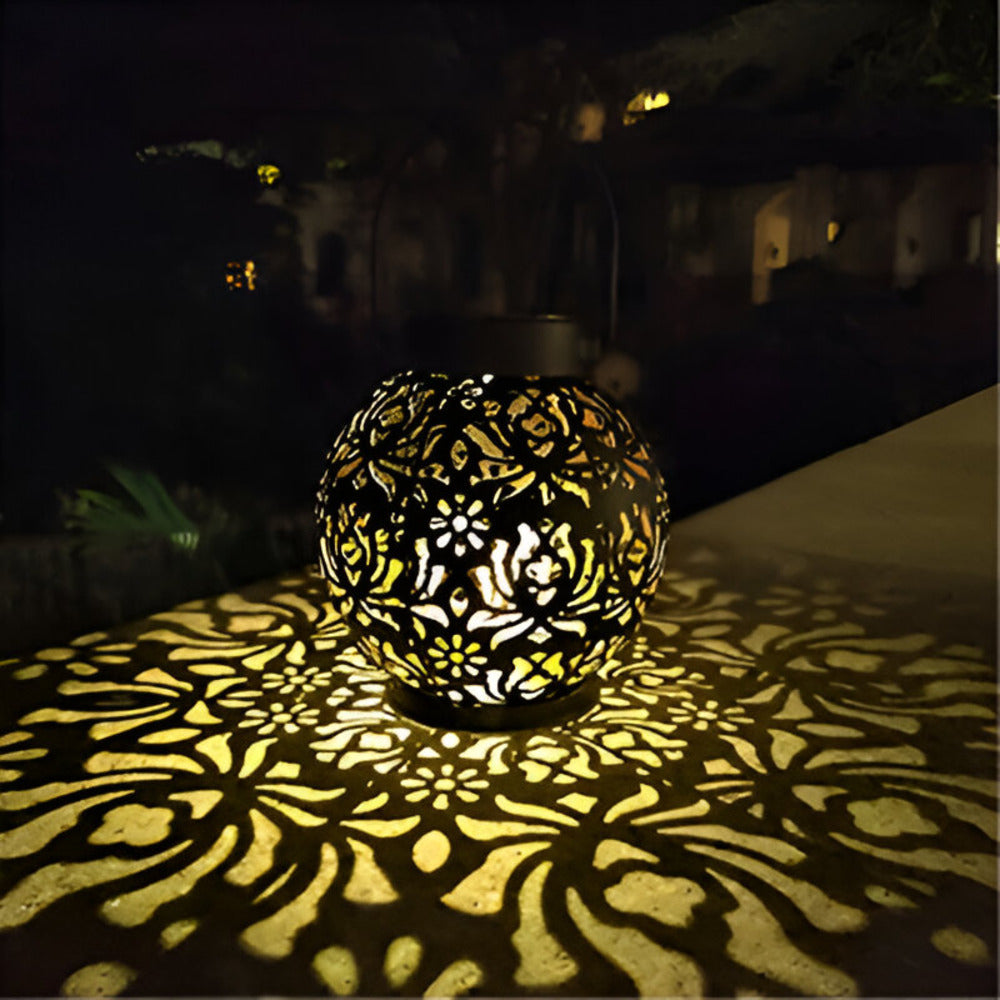 SunRust Lantern – Solcellsdriven Hänglykta i Rustik Design