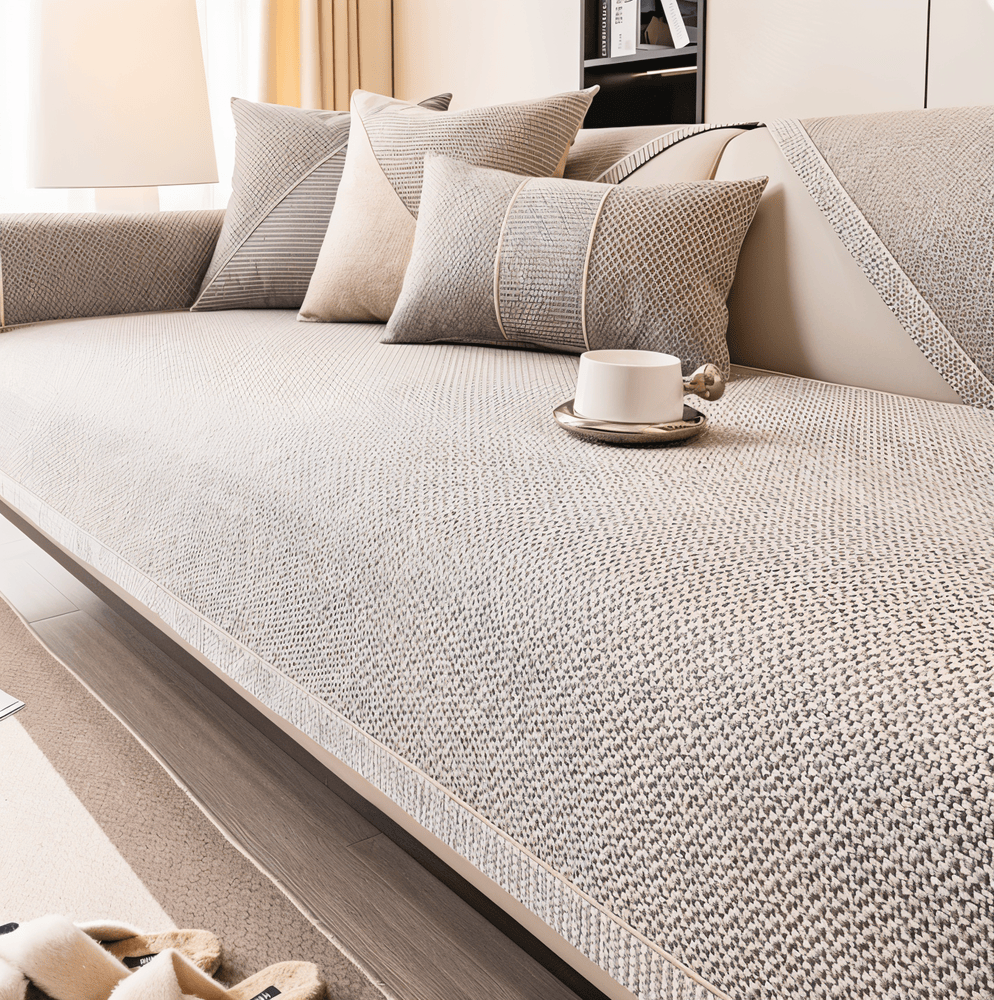 SoftGuard Cover – Enfärgat Halkfritt Sofföverdrag i Premium Polyester