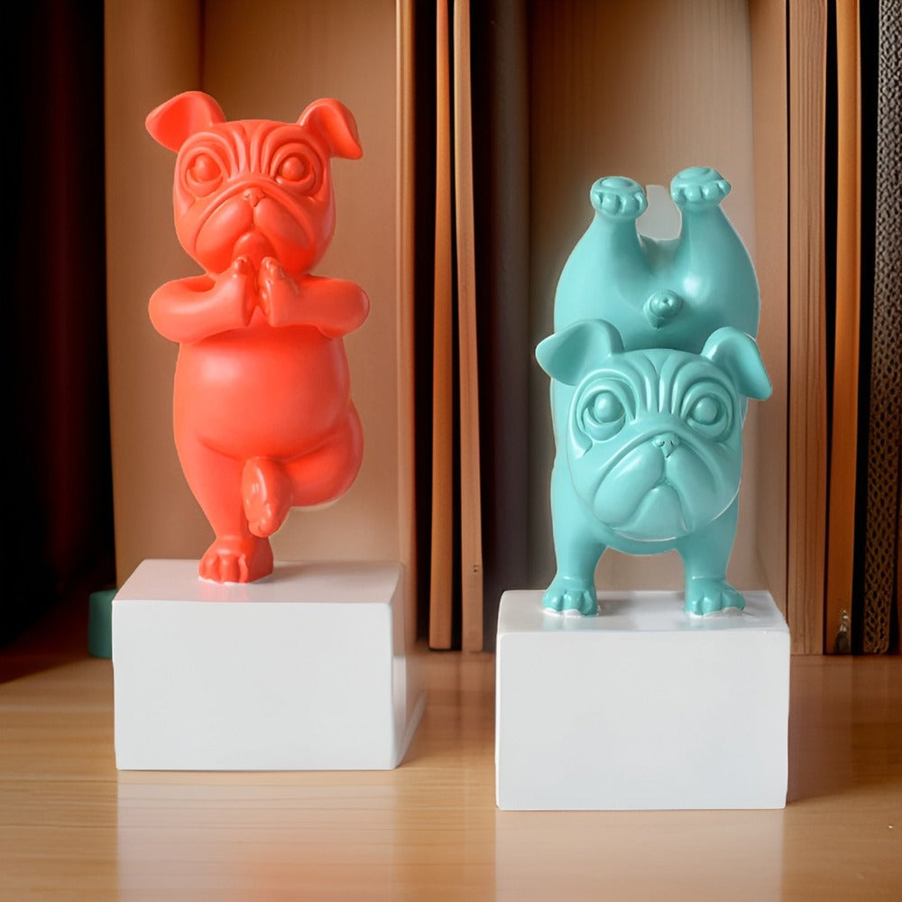 ZenBulldog Skulptur – Lekfull Yogafigur i Abstrakt Design