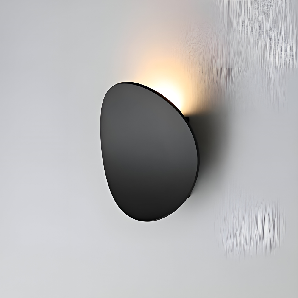 LumoOval – Vägglampa i Aluminium med Inbyggd LED och Minimalistisk Design