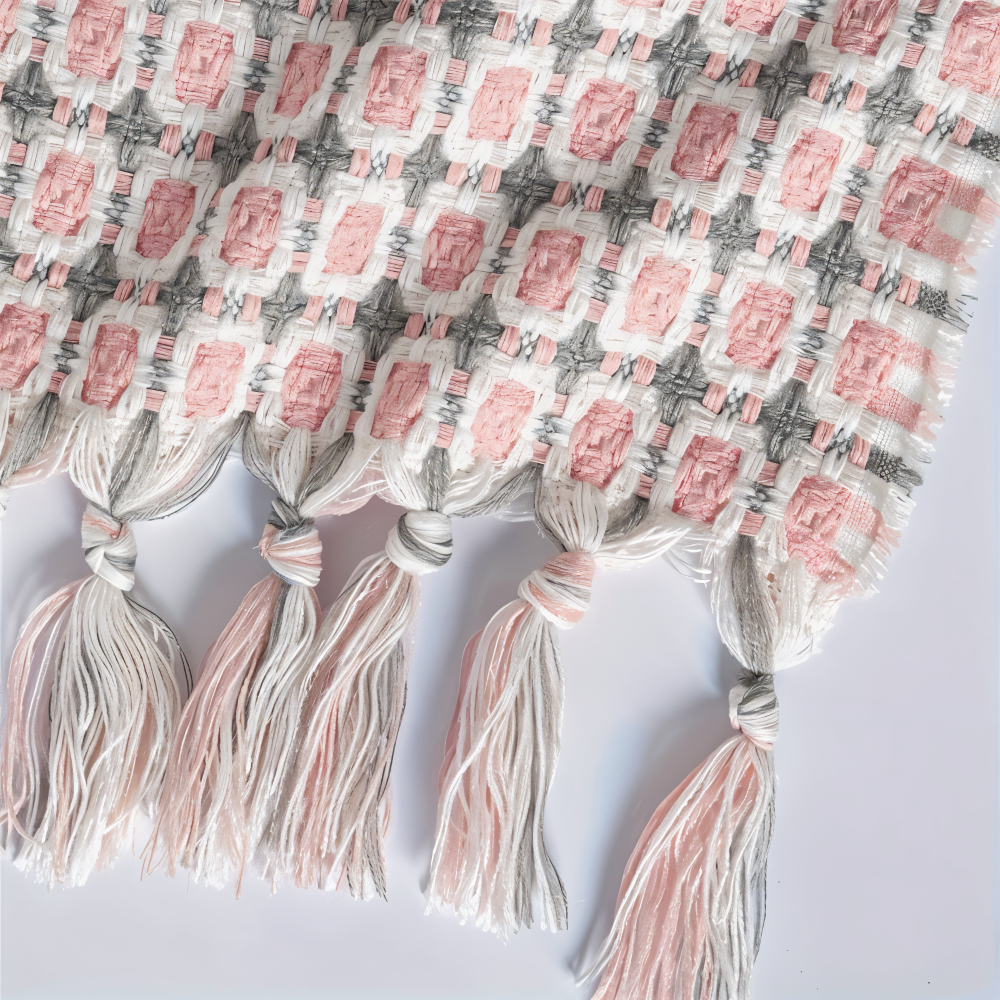 PeaKnit Aura – Färgstark Fransad Fleecefilt i Vintage-Design