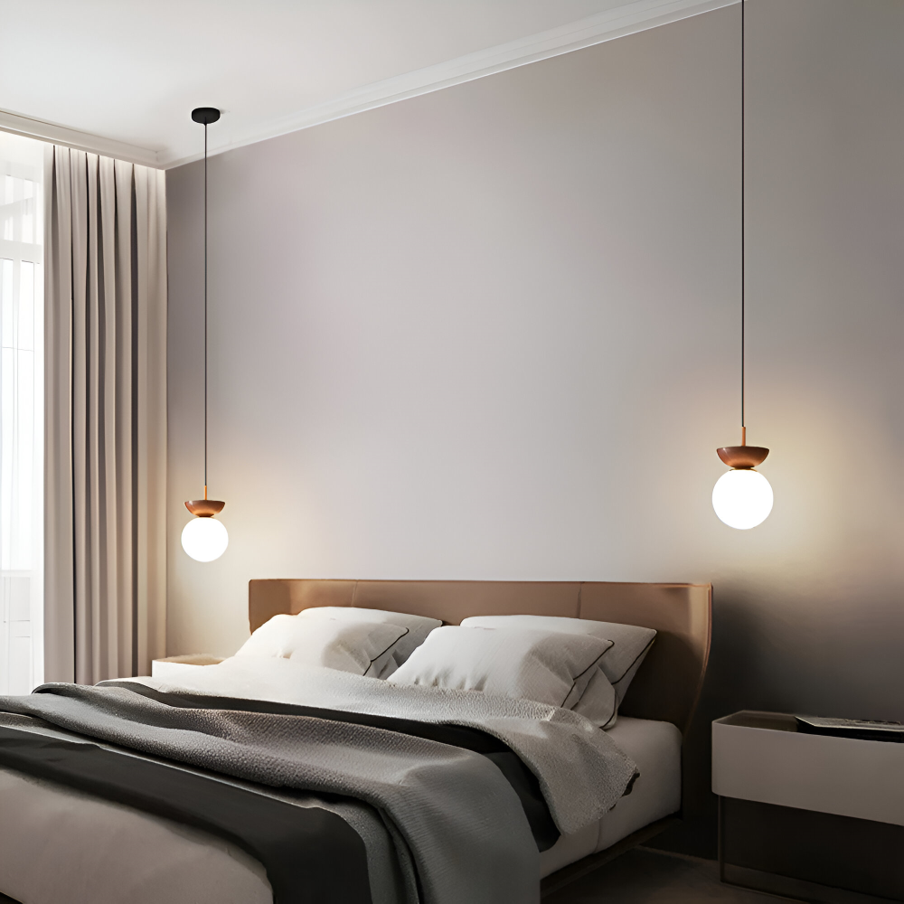 Kiyora – Japansk LED-Taklampa med Pärlformad Glaskupa och Träram