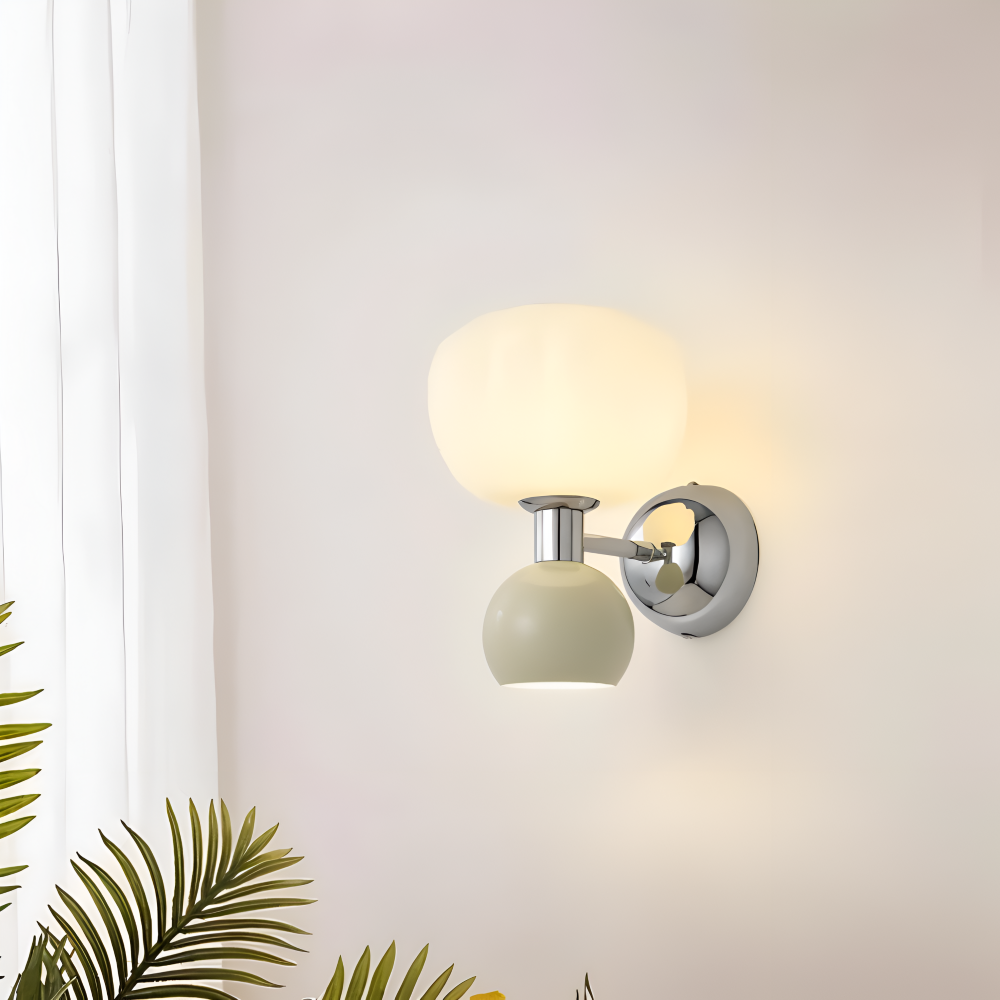 LumaPump – Krämig LED-Vägglampa i Minimalistisk Pumpdesign