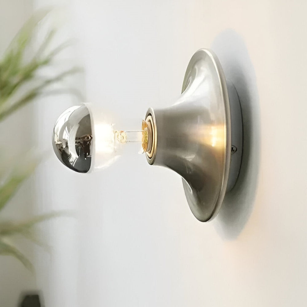 VintageGlow – Retroinspirerad Vägglampa | Klassisk Design med Modern LED-belysning