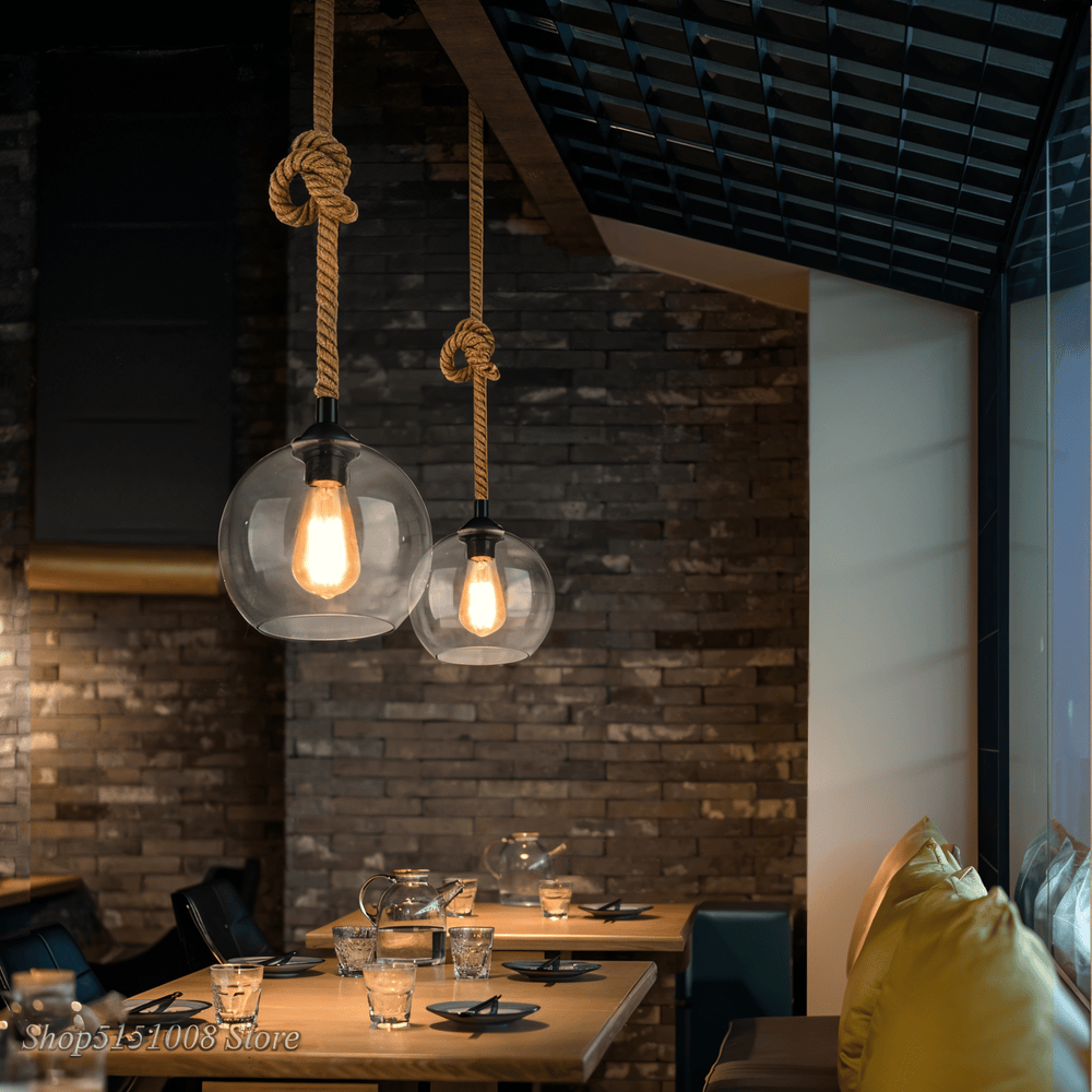 Rustic OrbLight – Pendellampa med Glasboll i Hamparep