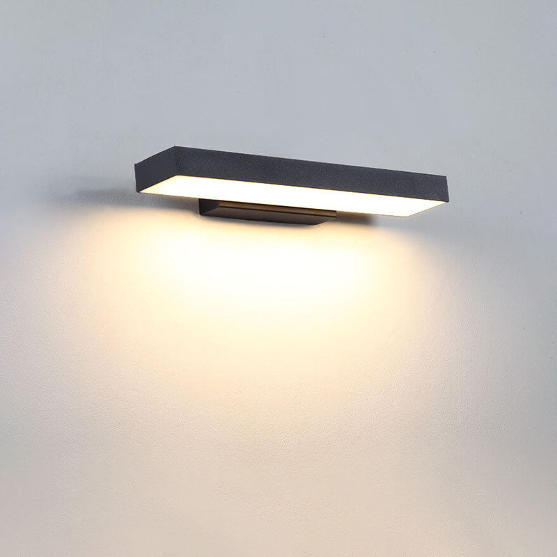 Minimalistisk LED-vägglampa utomhus med rörelsesensor