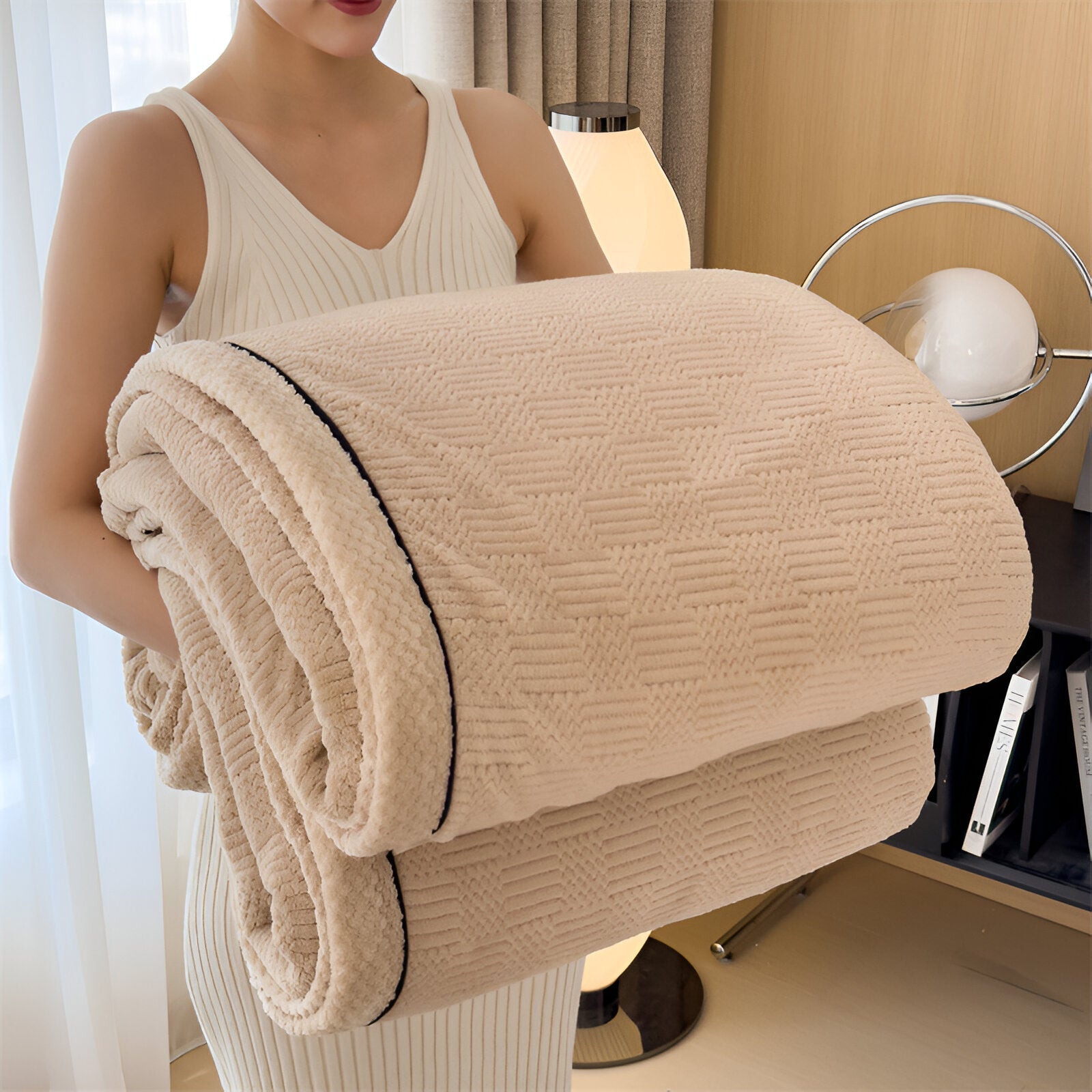 VelvetEdge Pläd – Präglad Lyxfilt med Elegant Kantdesign