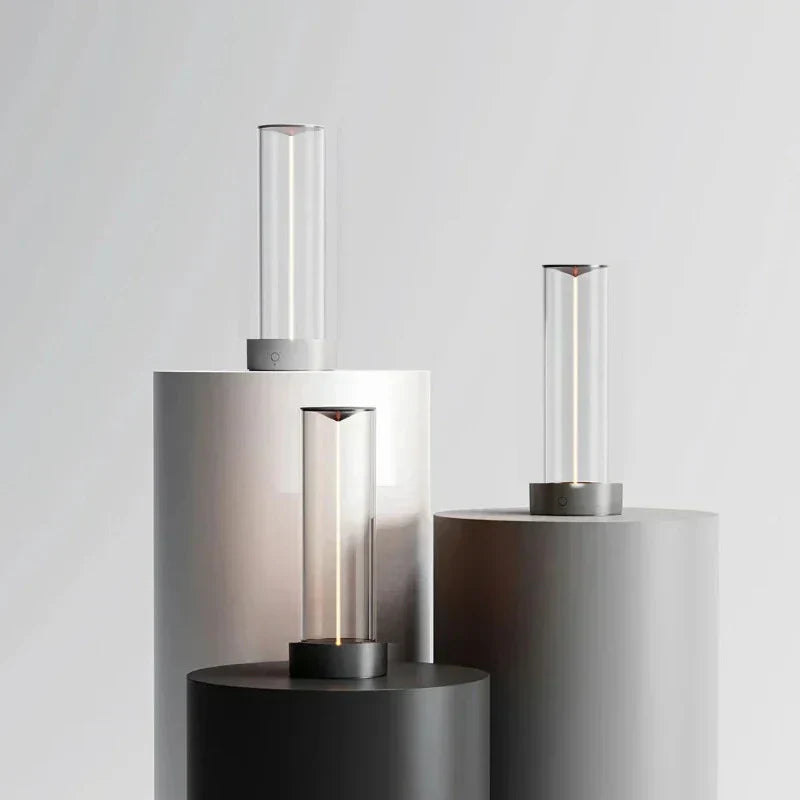 LumoTouch – Dimbar svart bordslampa med touchkontroll och modern LED-design