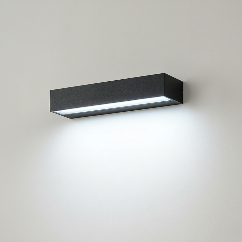 AquaRay – Samtida Vattentålig Aluminium Vägglampa | LED Utomhusbelysning i Modern Design