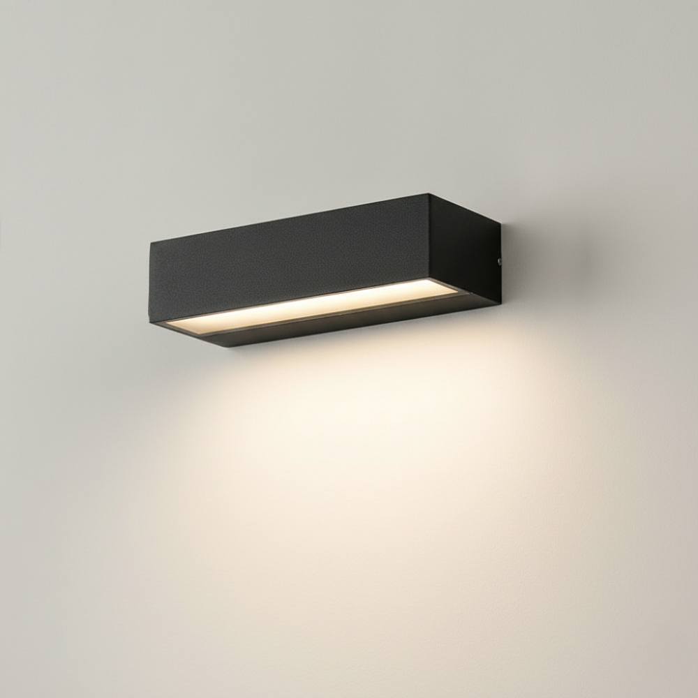 AquaRay – Samtida Vattentålig Aluminium Vägglampa | LED Utomhusbelysning i Modern Design
