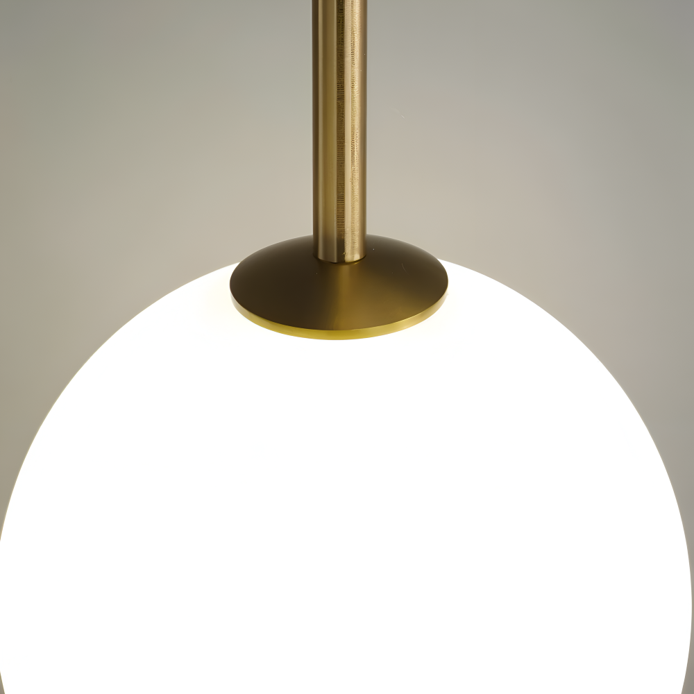 VertiGlobe – Lyxig Pendellampa med Vertikalt Snöre och Matt Glaskula