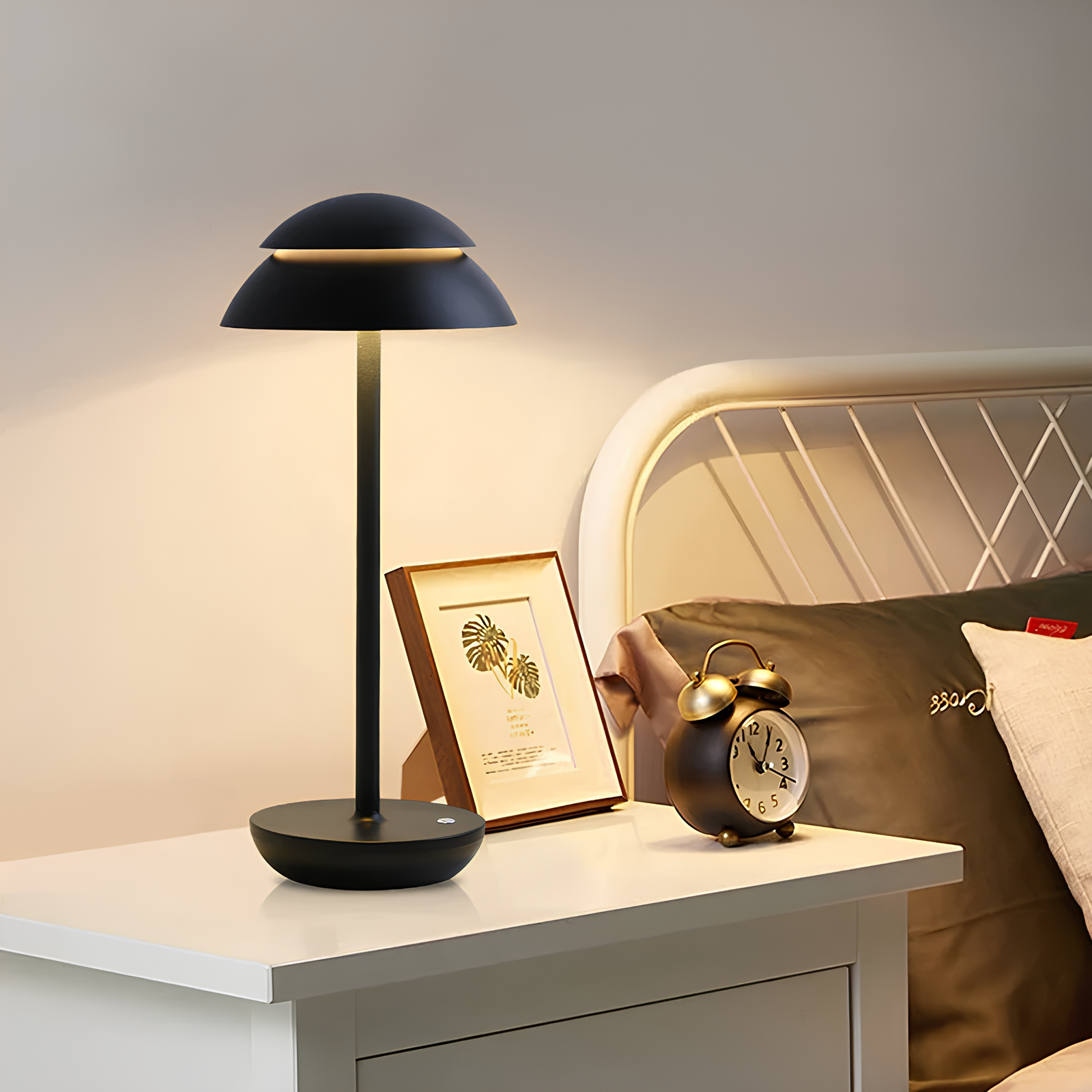 Cello – Prestige trådlös bordslampa i aluminium med dimfunktion