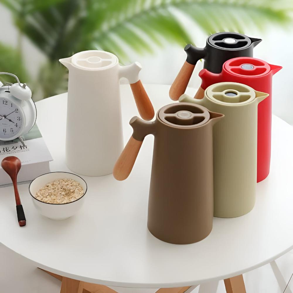 Isolerad karaff med trähandtag 1 liter