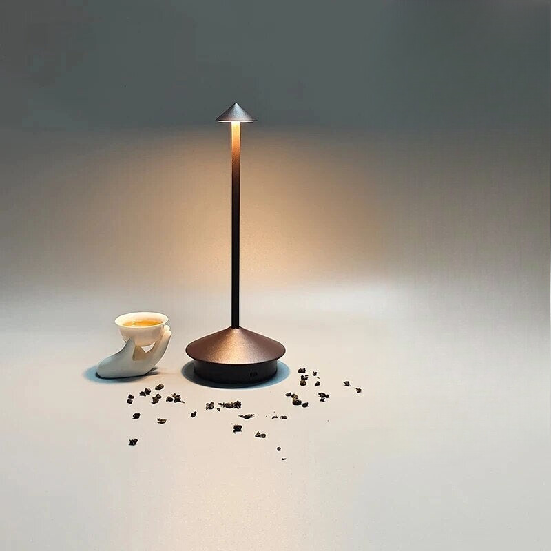 Lumivra – Konstnärlig uppladdningsbar bordslampa med dimbar LED för matsal och hem