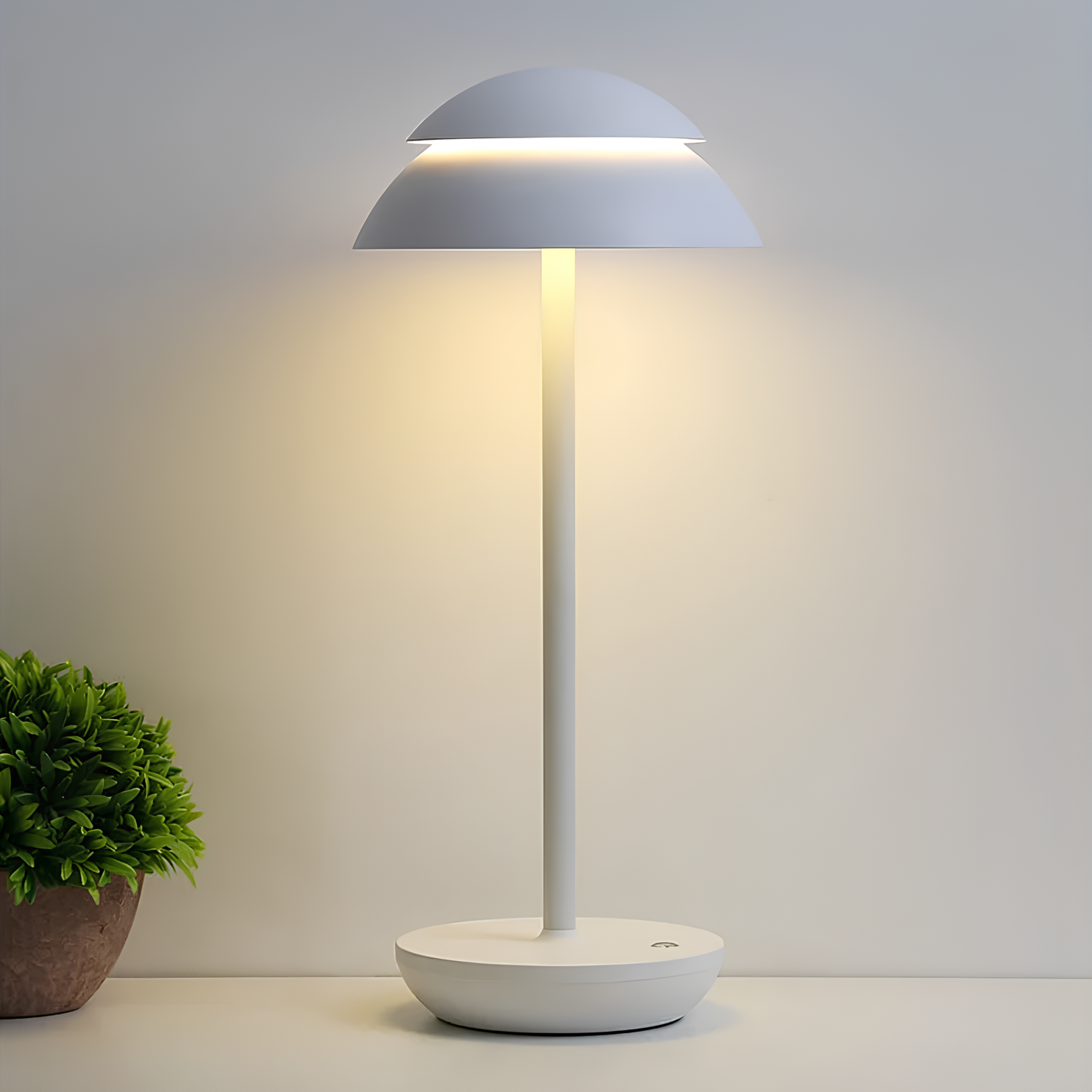 Cello – Prestige trådlös bordslampa i aluminium med dimfunktion