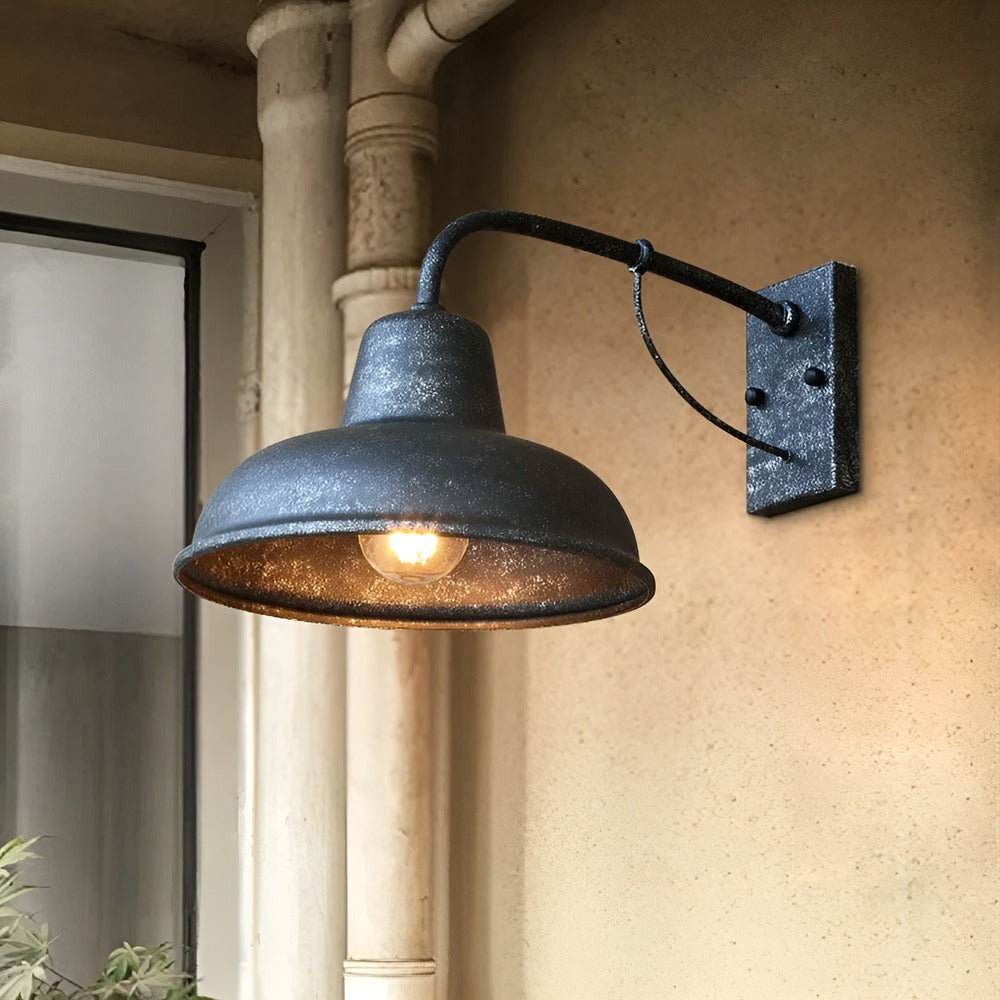 Castiron – Antik Svart Vägglampa i Vintage Industriell Stil