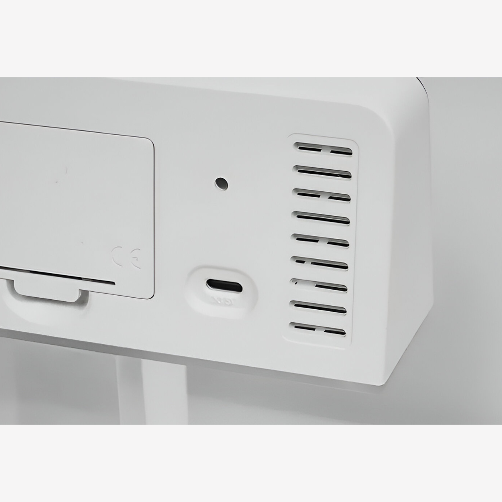 LumiRipple – Modern Tyst LED Väckarklocka i Oregelbunden Design