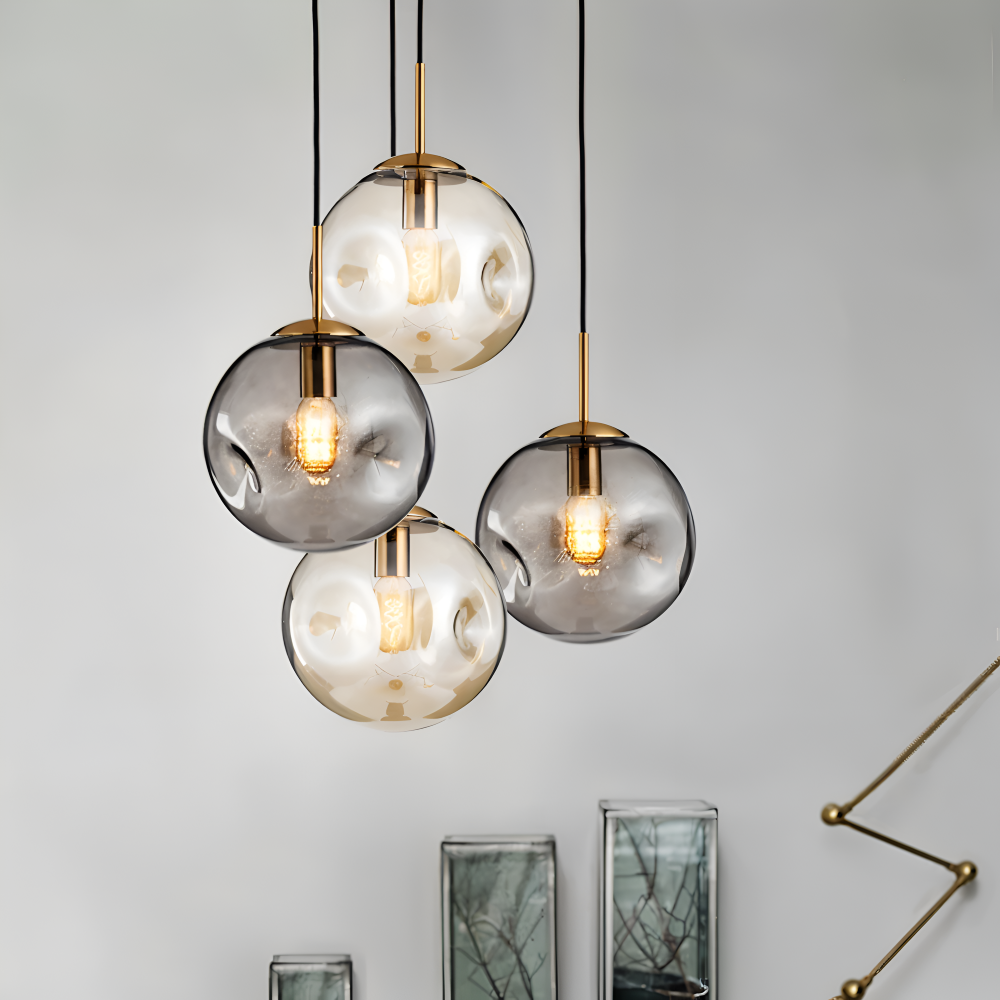 AmberGleam – Vintage Pendellampa i Champagnegrått Glas & Krom