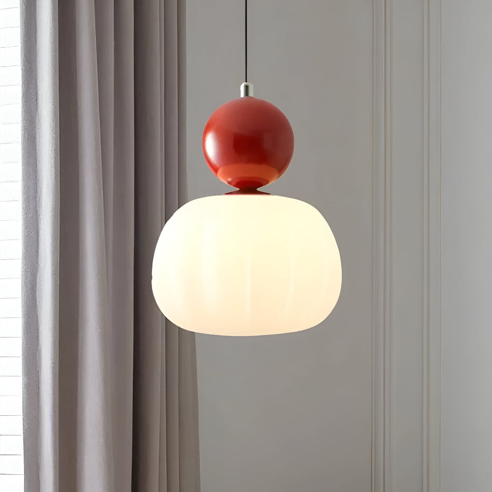 Crémura – Klassisk Art Deco Pendellampa i Crème och Metall