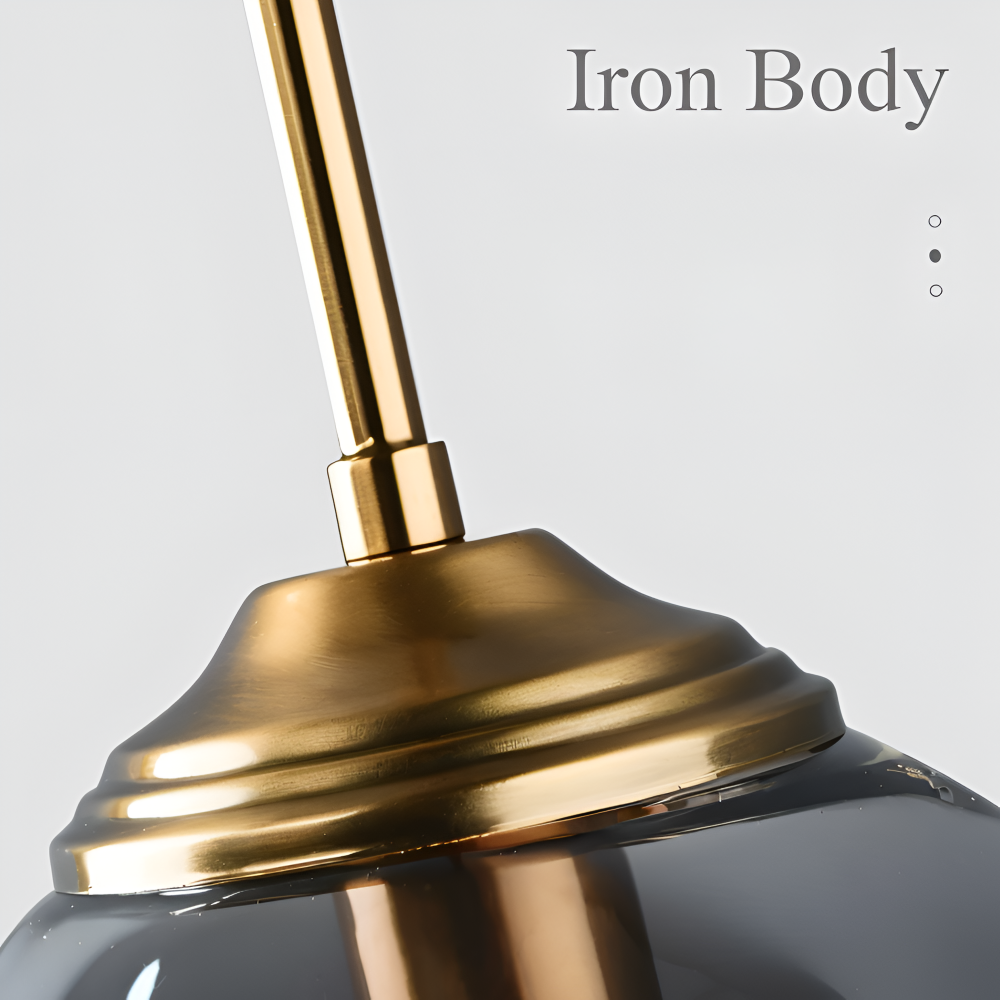 VetroLux – Vägglampa i Glas och Metall med Retro Industriell Design