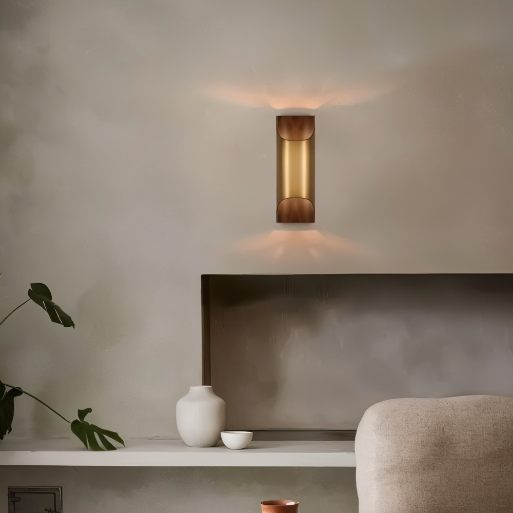 AuricRay – Vägglampa i Koppar med Dimbar LED och Upp/Ned-belysning