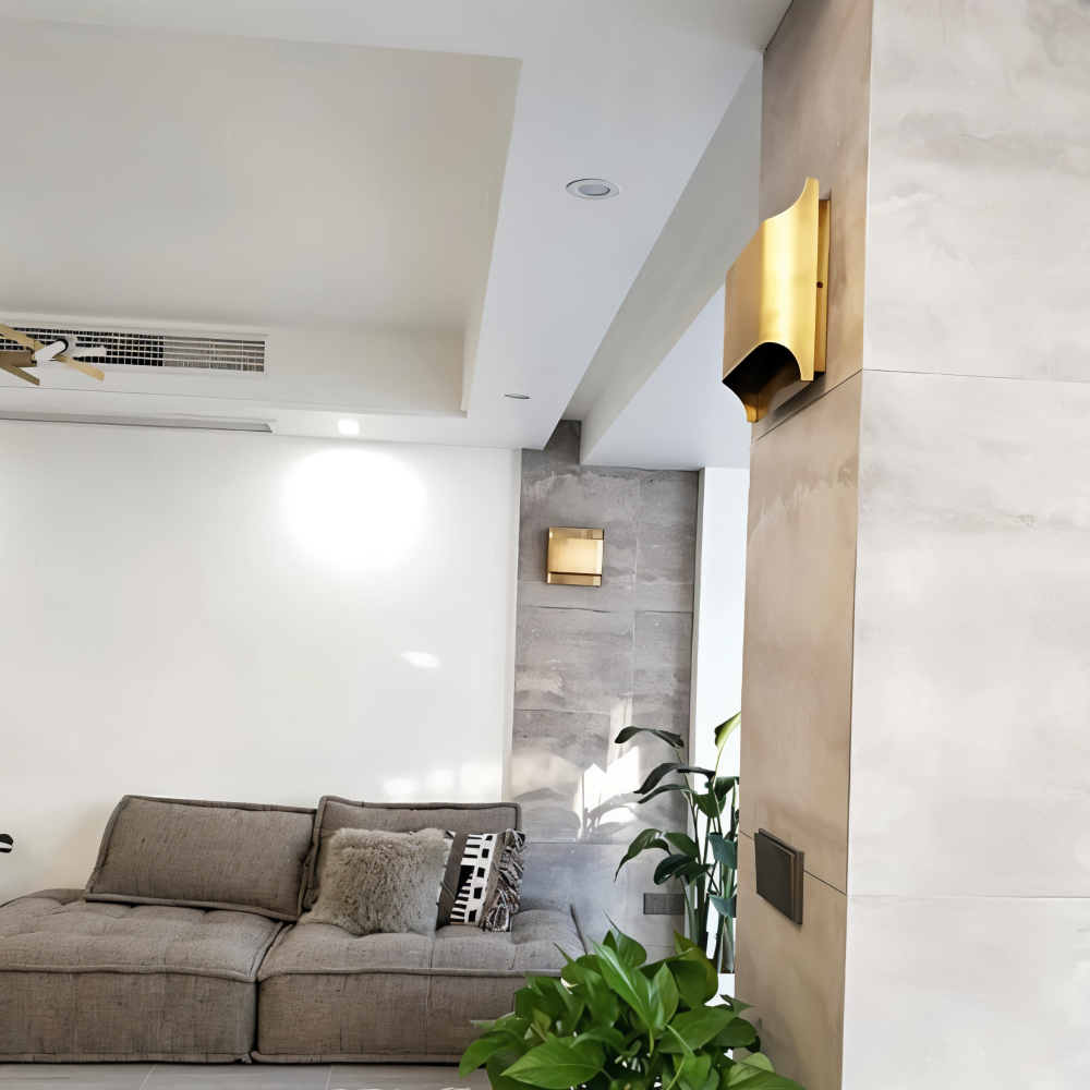 AuricRay – Vägglampa i Koppar med Dimbar LED och Upp/Ned-belysning