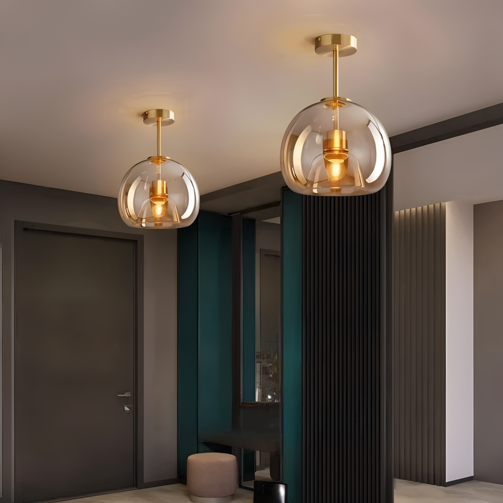 LumoSphere – Modern LED Taklampa i Glas med Svart & Guld Finish