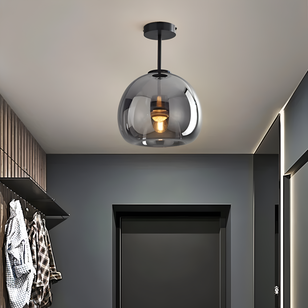 LumoSphere – Modern LED Taklampa i Glas med Svart & Guld Finish