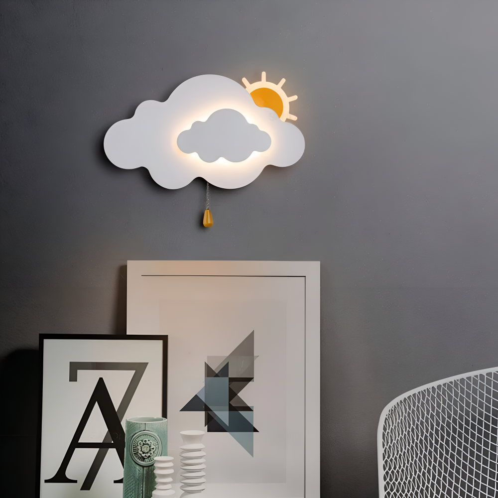 SkyGlow – Vägglampa med Moln och Sol för Barnrum – Mjuk LED-belysning för Lekfulla Drömmar