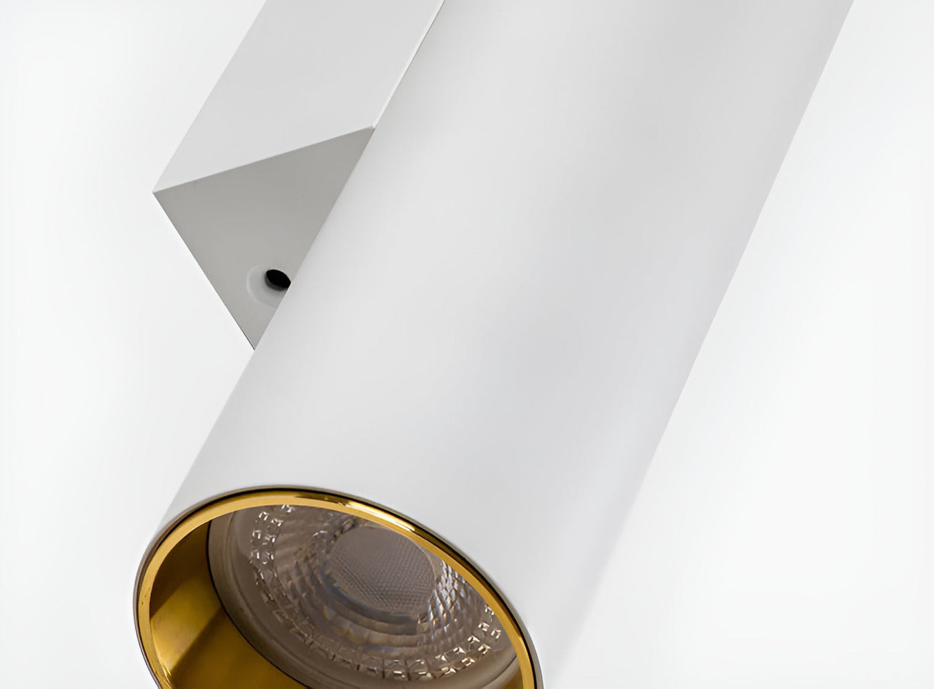 AluBeam – Dubbelt Huvud Vägglampa | Guld Cylinder Vägglampa med Upp- och Nedljus