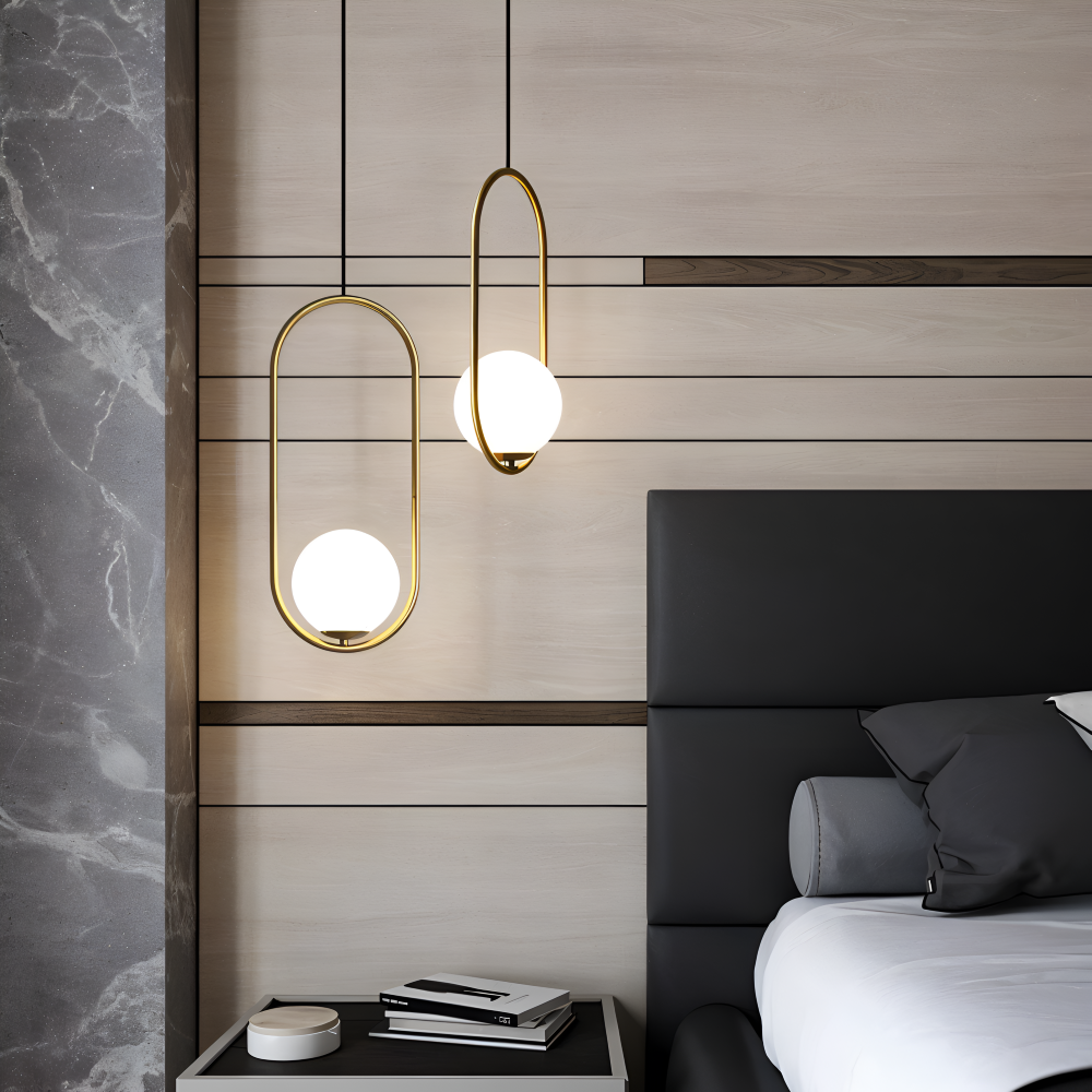 Eclipsera – Modern Guld Ellips Pendellampa med Glaskula