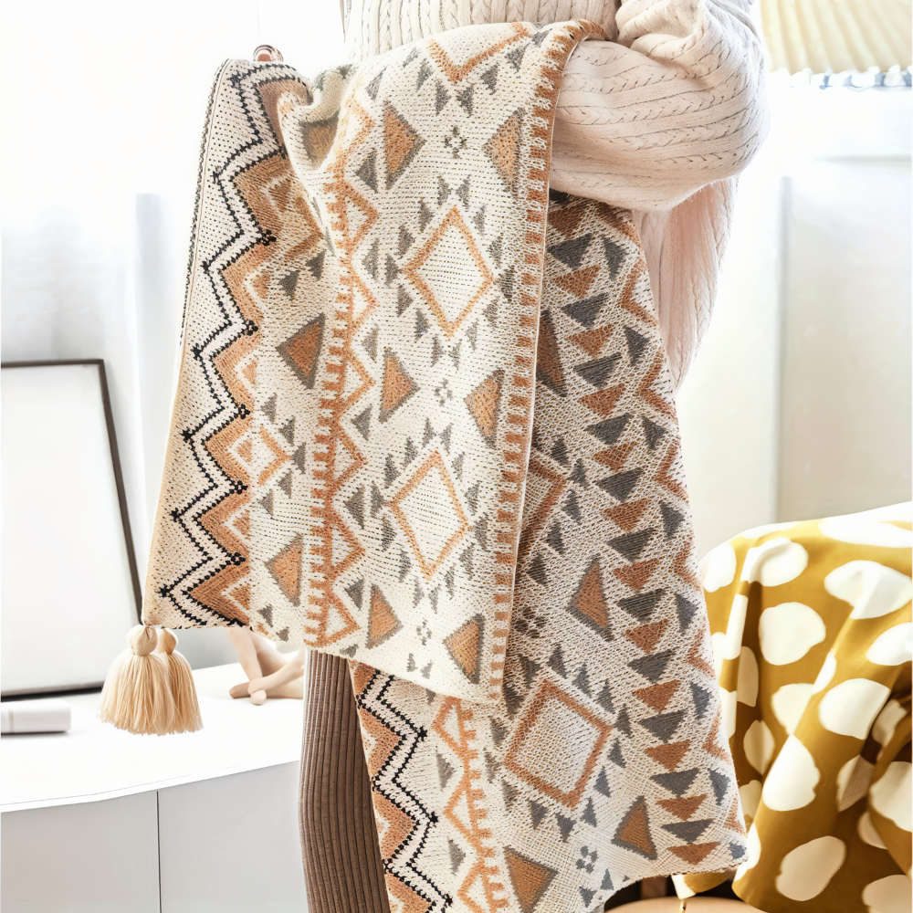 WeaveAura – Boho Pläd med Geometriskt Mönster & Tofsar
