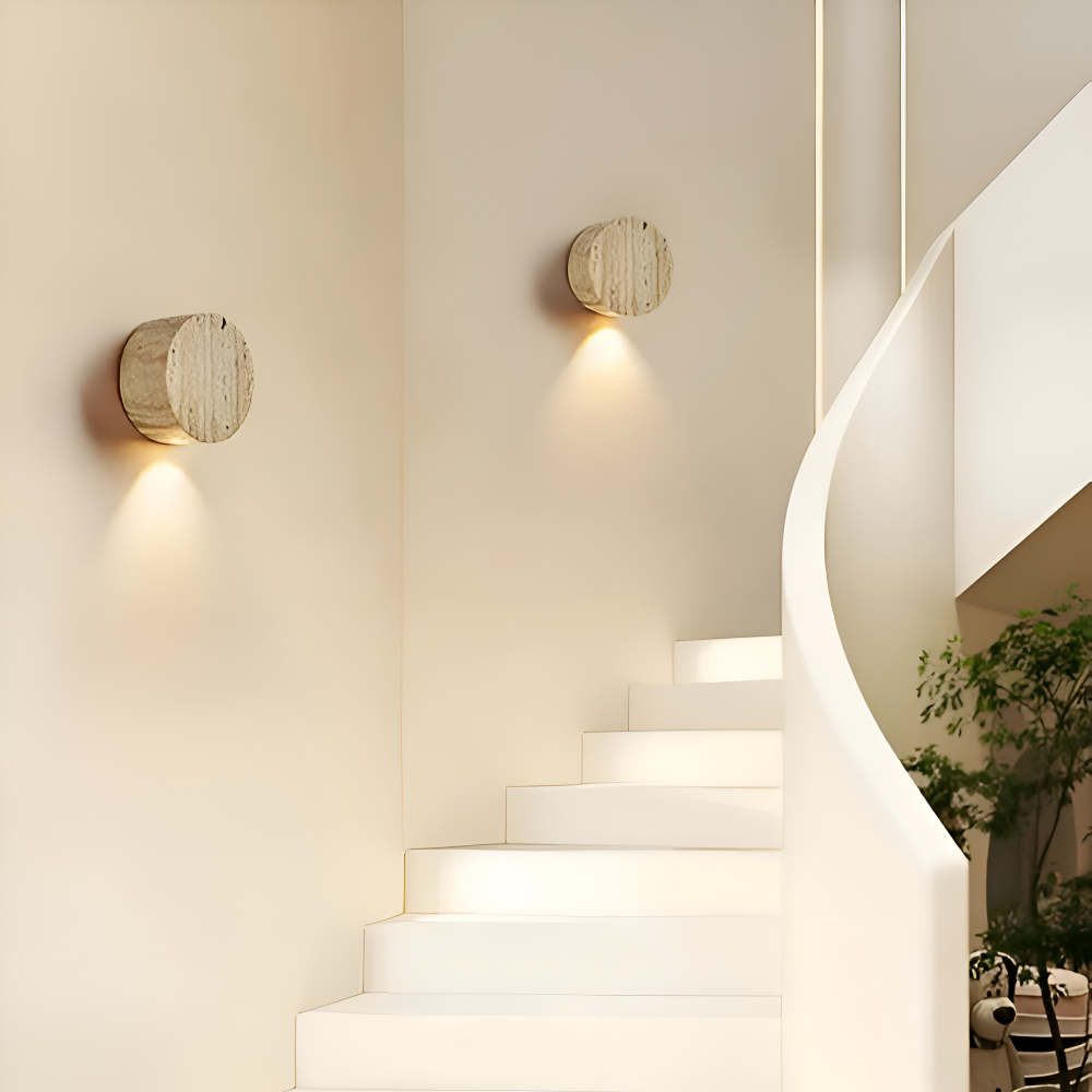 TerraLume – Beige Rund Vägglampa i Marmor med Wabi Sabi Design