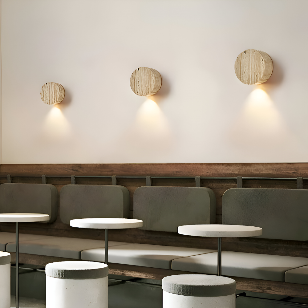 TerraLume – Beige Rund Vägglampa i Marmor med Wabi Sabi Design