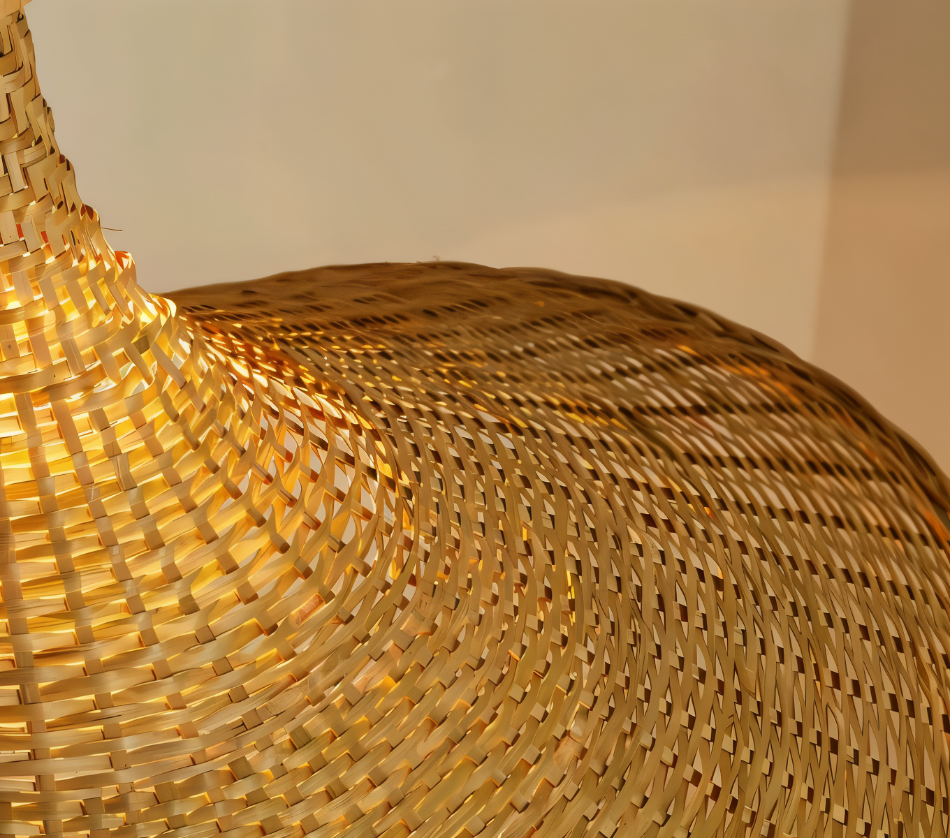 BambWicker – Handgjord Rattan Pendellampa i Naturlig Bambu