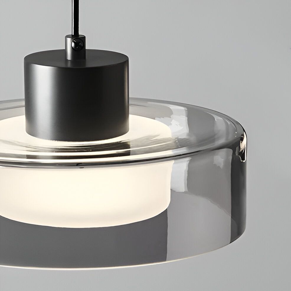 VetroLume – Cirkulär Rökglas Pendellampa i Modern Minimalistisk Design