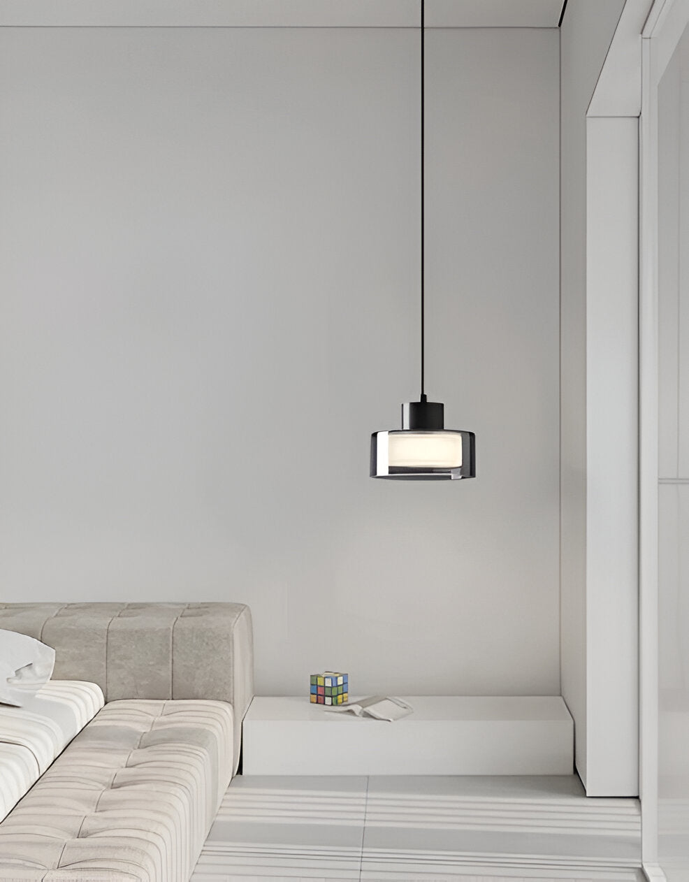 VetroLume – Cirkulär Rökglas Pendellampa i Modern Minimalistisk Design