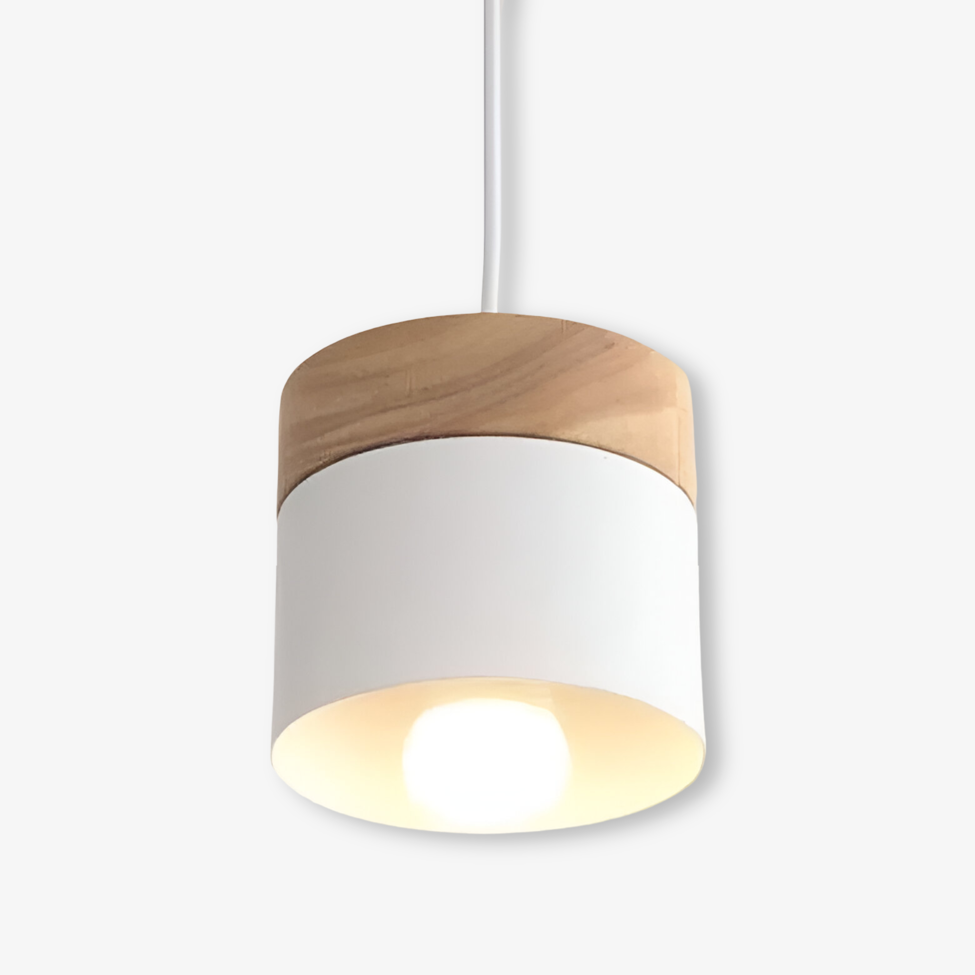 Cylinder Chic – Pendellampa i Metall och Varmt Trä