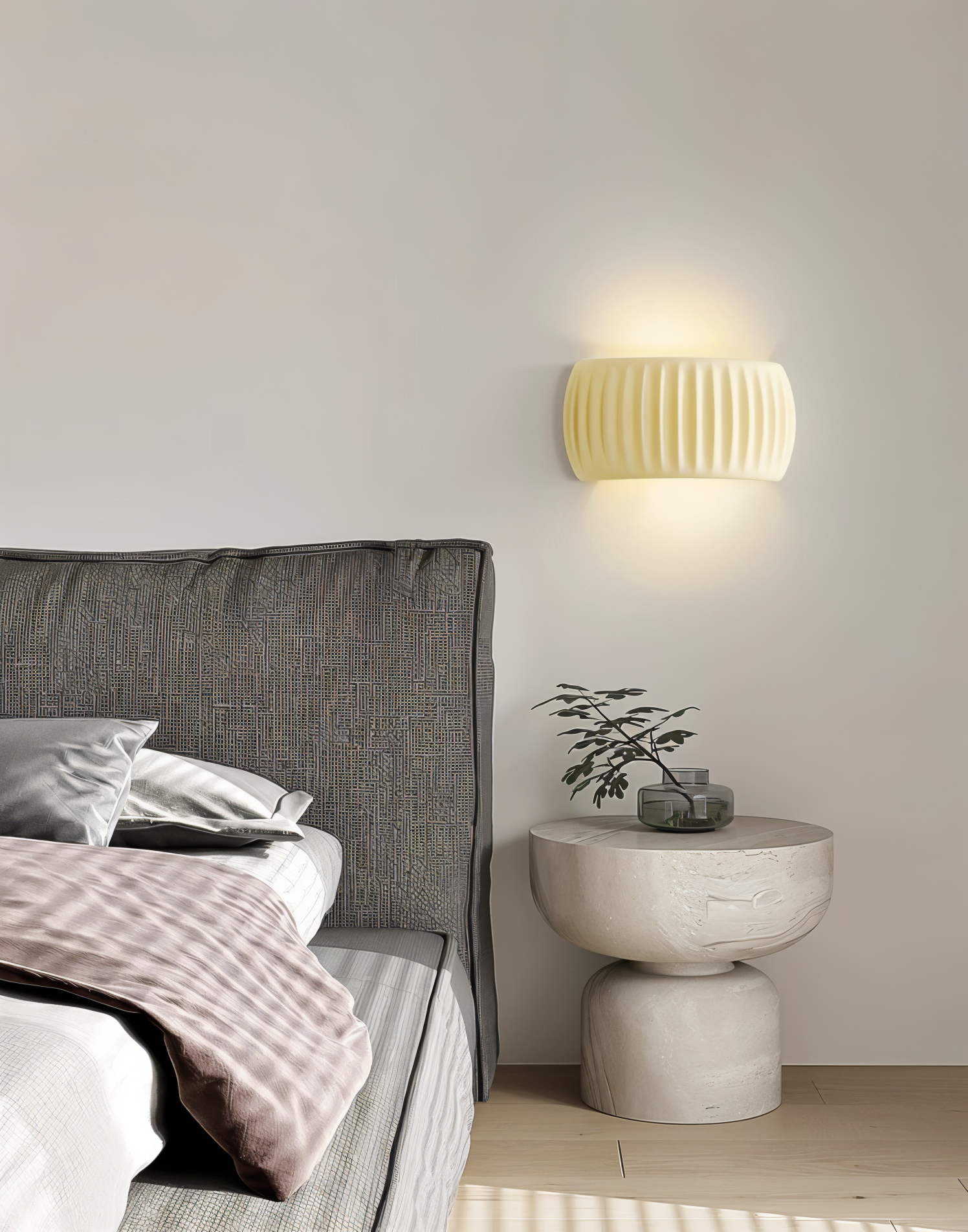 ColoraRib – Grön Ribbad Vägglampa i Harz med Macaron Design & Nordisk LED Belysning