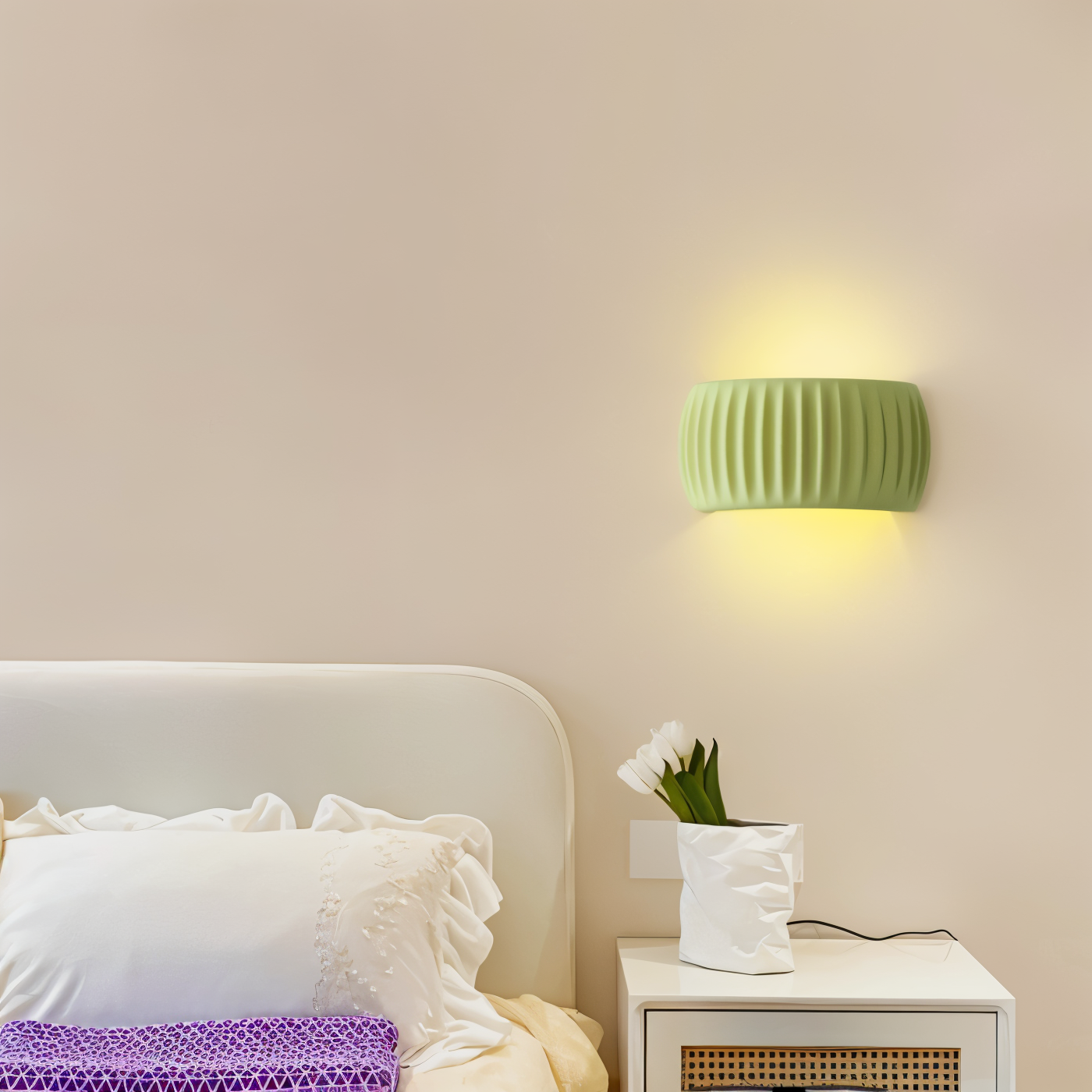 ColoraRib – Grön Ribbad Vägglampa i Harz med Macaron Design & Nordisk LED Belysning
