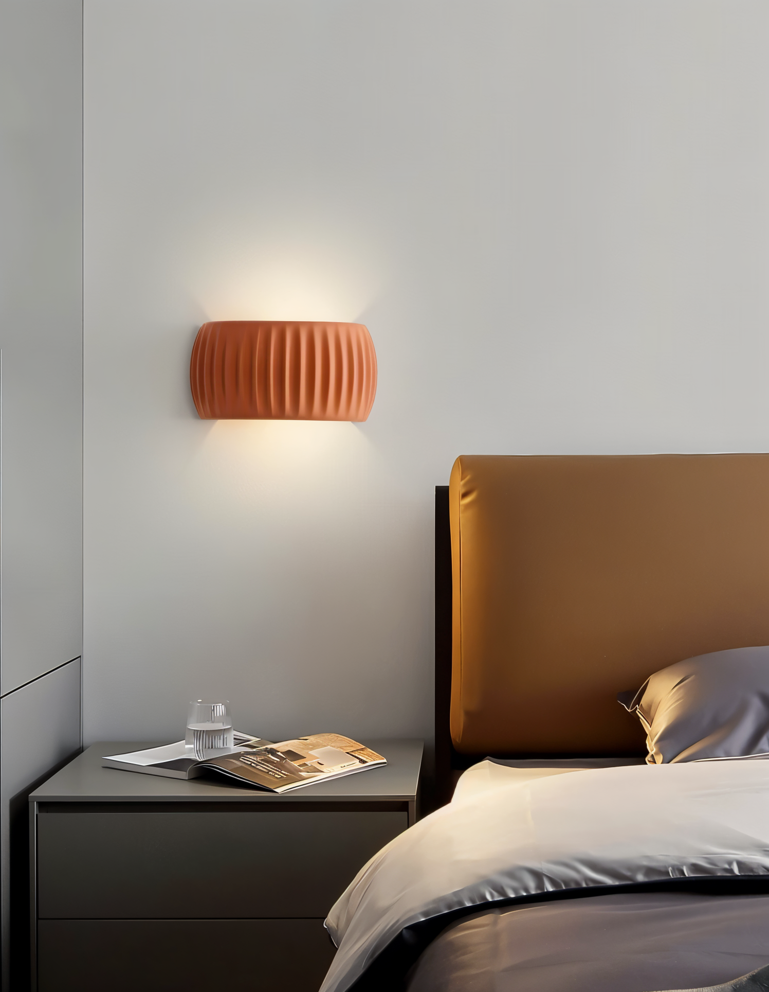 ColoraRib – Grön Ribbad Vägglampa i Harz med Macaron Design & Nordisk LED Belysning
