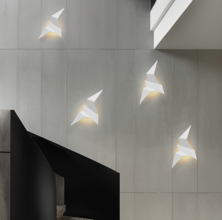 KaruBird – Japanskinspirerad Vägglampa med Origami-Fågeldesign